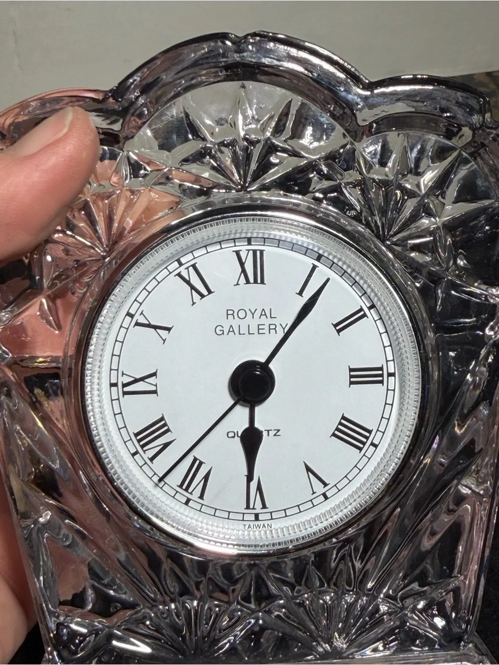 Royal Gallery 24% Lead Crystal Quartz Desk Clock Taiwan Mantel Clock